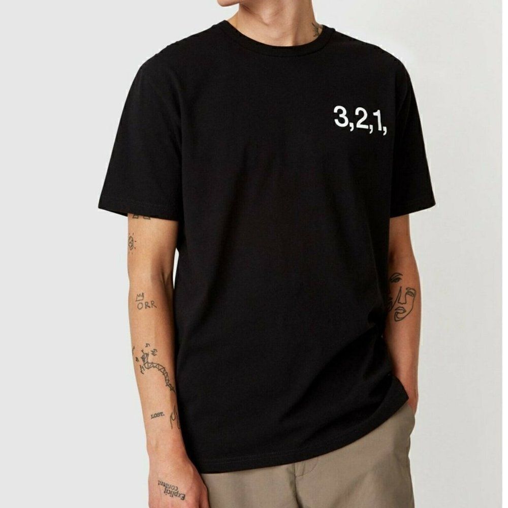 Wood Wood 321 Men's Organic‎ Cotton Black Short Sleeve Crewneck T-Shirt - L